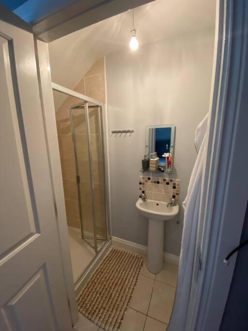 Cheerful 4-Bed Townhouse In Centre Of Newcastle Vila Newcastle  Exterior foto